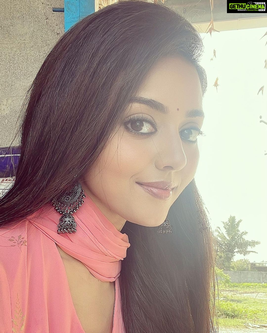 Vidhya Instagram - At yesterday’s shoot🌸