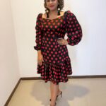 Vidyulekha Raman Instagram - Decided to go a little vintage for CWC 💋♠️ Styled by - @paviiiee_08 Outfit - @abinayadesignerstore . . . . . . . . . . . #cookwithcomali #cookuwithcomali #cookwithcomali3 #vidyuraman #cookwithcomalividyu #vijaytvpugazh #vijaytelevision #vijaytv #trending #viral #explore #sivaangipugazh #cwc3