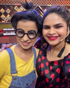 Vidyulekha Raman Instagram - Looking forward this week’s episode! Check out our Minion 😂😘💛 @sivaangi.krish 
.
.
.
.
.
.

#cookwithcomali #cookuwithcomali #cookwithcomali3 #vidyuraman #cookwithcomalividyu #vijaytvpugazh #vijaytelevision #vijaytv #trending #viral #explore #sivaangipugazh #cwc3 #cwc