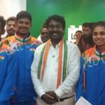 Vijay Vasanth Instagram - காது கேளாதோருக்கான ஒலிம்பிக் போட்டியில் பங்கு பெற்ற குமரி மங்கை சமீஹா பர்வீன் உட்பட்ட தமிழக வீரர்களுக்கு சென்னையில் நடைபெற்ற வரவேற்பு நிகழ்ச்சியில் கலந்து கொண்டு அவர்களது முயற்சியை பாராட்டி அவர்களுக்கு எனது வாழ்த்துக்களை தெரிவித்தேன்.