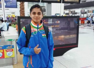 Vijay Vasanth Instagram - போலந்து நாட்டில் நடைபெறவிருக்கும் காது கேளாதோருக்கான ஒலிம்பிக் போட்டியில் பங்கேற்பதற்காக குமரி மாவட்டத்தை சேர்ந்த சமீஹா பர்வீன் இன்று பயணம் மேற்கொண்டார். பல தடங்கல்களை தாண்டி இந்த போட்டியில் பங்கேற்பதற்காக சென்ற சமீஹா விற்கும் அவருடன் பயணிக்கும் மற்ற இந்திய வீரர்களுக்கும் எனது மனமார்ந்த வாழ்த்துக்கள். Kanyakumari, India