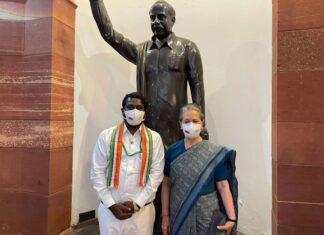 Vijay Vasanth Instagram - Honoured and humbled to meet Congress President Smt Sonia Gandhi in Parliament today. Her compassion remains the binding force of Congress party. இன்று பாராளுமன்ற வளாகத்தில் அன்னை சோனியா காந்தி அவர்களை மரியாதை நிமிர்த்தமாக சந்தித்தேன்.