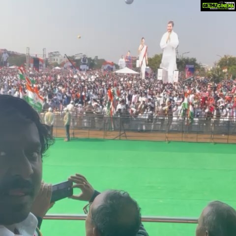 Vijay Vasanth Instagram - Taking part in huge rally in Jaipur against inflation and price hike. Soniaji Rahulji Priyanakji and senior leaders and lakhs of Congress workers present