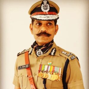Vijay Vasanth Instagram - தமிழக சட்டம் ஒழுங்கு டிஜிபி யாக நியமிக்கப்பட்டுள்ள திரு சைலேந்திரபாபு ஐபிஎஸ் அவர்களுக்கு எனது வாழ்த்துக்கள். நேர்மைக்கு சான்றாக திகழும் திரு சைலேந்திர பாபு அவர்கள் இந்த பதவிக்கு நியமிக்கப்பட்டுள்ளது மிகவும் பொருத்தமானது. இந்த நியமனம் குமரி மாவட்டத்திற்கும் பெருமை சேர்ப்பதாகும்.