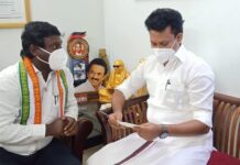 Vijay Vasanth Instagram - தமிழக பள்ளி கல்வித்துறை அமைச்சர் அன்பில் மகேஷ் பொய்யாமொழி அவர்களை அவரது இல்லத்தில் சந்தித்து வாழ்த்து தெரிவித்தேன். பொது தேர்வுகள் ரத்து செய்ததற்கு நன்றி தெரிவித்ததுடன் மாற்றுத்திறனாளிகள் பள்ளி மாணவர்களும் தேர்ச்சி பெற்றதாக அறிவிக்க வேண்டும் என்று கோரிக்கை வைத்தேன். @anbil_mahesh