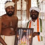 Vijay Vasanth Instagram – சுவாமிதோப்பு  தலைமைபதியின் தர்மகர்த்தா லோகாதிபதி அவர்களின் மகன் பால பிரசாந்த் இன்று காலை இயற்கை எய்தினார்.அன்னாரை இழந்து வாடும் குடும்பத்தினருக்கும், அய்யா வழி பக்தர்களுக்கும் ஆழ்ந்த இரங்கலை தெரிவித்து அன்னாரது ஆன்மா சாந்தியடைய இறைவனை வேண்டுகிறேன்.