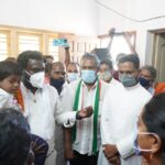 Vijay Vasanth Instagram – கேரள கடல் பகுதியில் மீன்பிடித்துக் கொண்டிருந்த குமரி மாவட்டத்தை சேர்ந்த 16 மீனவர்கள் கடந்த மாதம் வீசிய புயலில் கடலில் காணாமல் போய்விட்டார்கள். இன்று அவர்களது உறவினர்களை சந்தித்து ஆறுதல் கூறினேன். அவர்களை விரைவில் மீட்க மத்திய மாநில அரசுகள் மூலம் நடவடிக்கை எடுக்கப்படும். Kanyakumari, India