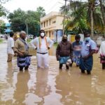 Vijay Vasanth Instagram - குமரி மாவட்டத்தில் பெய்து வரும் கன மழையால் நீர் தேங்கி நிற்கும் பகுதிகளை சென்று பார்வையிட்டேன். தகுந்த நடவடிக்கைகள் எடுக்குமாறு சம்பந்தப்பட்ட அதிகாரிகளிடம் கேட்டுக் கொண்டுள்ளேன். #INC #SoniaGandhi #RahulGhandhi #AICC #incpriyanka #KSAlagiri #dineshgrao #TNCC #kanniyakumari #vasanthakumar #இணைவோம்_வெல்வோம் #கன்னியாகுமரி_பாராளுமன்ற_தொகுதி_இடைதேர்தல்_2021 #bbcnews #News7Tamil #News18TamilNadu #dailythanthinews #Dinakarannews Kanyakumari, India