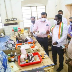 Vijay Vasanth Instagram - நாகர்கோவில் ஆயுர்வேத மருத்துவ கல்லூரி மருத்துவமனையில் ஆய்வு மேற்கொண்டேன். அங்குள்ள நோயாளிகளுக்கு தேவையான அடிப்படை வசதிகளை ஆராய்ந்து தேவையான உதவிகள் செய்வதாக உறுதி அளித்தேன்.