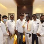 Vijay Vasanth Instagram - இன்று சென்னையில் திமுக இளைஞரணி செயலாளர் திரு உதயநிதி ஸ்டாலின் அவர்களை சந்தித்து வாழ்த்துக்கள் பரிமாறிக் கொண்டோம்.