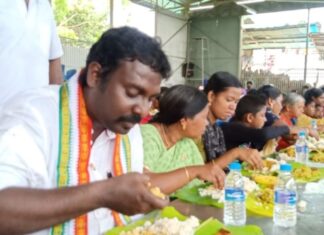 Vijay Vasanth Instagram - கண்டன்விளை தேவாலயத்தில் நடந்த சம்பந்தி விருந்தில் மக்களோடு மக்களாக கலந்து கொண்டேன். #NammaVijayVasanth Kandanvilai