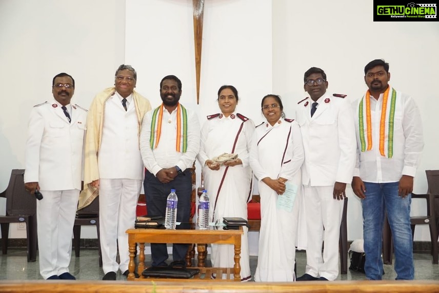 Vijay Vasanth Instagram - கன்னியாகுமரி மாவட்டம் புதுகிராமத்தில் இரட்சணிய சேனை புதிய ஆலயம் திறப்புவிழாவில் கலந்து கொண்டேன். டிவிஷனல் தளபதி மேஜர். பாபு சாம்ராஜ் தலைமையில் இந்திய தென்கிழக்கு மாகாண தளபதி கர்னல். ஜாண்குமார் தசாரி மற்றும் மாகாண பெண்கள் ஊழியங்களின் தலைவி கர்னல் மணி குமாரி தசாரி புதிய சபையை திறந்து வைத்தனர். நிகழ்ச்சியில் திமுக சட்டமன்ற உறுப்பினர் ஆஸ்டின், வட்டார தலைவர் காலபெருமாள் காலபெருமாள், மகிளா காங்கிரஸ் கிழக்கு மாவட்ட தலைவி அருள் சபிதா, நிர்வாகிகள் ஜோயல், ஹெலன், மகாலிங்கம், திமுக நிர்வாகிகள் தாமரைபாரதி, மதியழகன் உட்பட பலர் கலந்து கொண்டனர்.