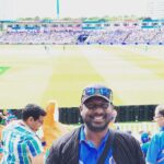 Vijay Vasanth Instagram - Cheering for #TeamIndia #ICCWorldCup2019 #MenInBlue #INDvsEND #Birmingham Common #India Edgbaston Stadium