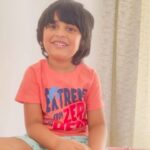 Vijayalakshmi Instagram - Nilan let’s go brush.. No mummy wait. Only if we play “Ask me anything” game!! Alright.. let’s DO THIS. 🧿 #sunday #games #nilan #askNILANanything