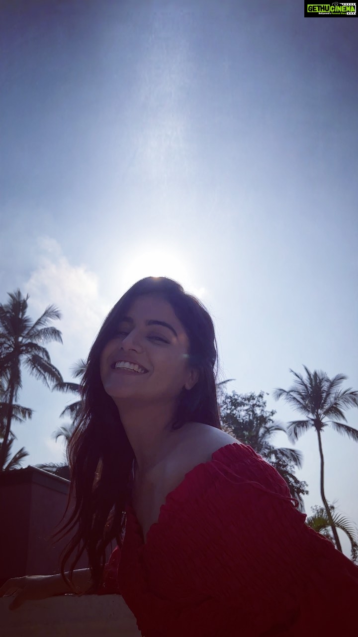 Wamiqa Gabbi Instagram - Just a ‘Neutral Valentines Day’ Happy ? ❤️🔥