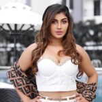 Yaashika Aanand Instagram – It’s okay even the sky cries sometimes ✨

.#yashikaanand 

Camera @gk_.photography._ 
Mua @beautyunveiled_by_jeevi 
Styling @paviiiee_08 
Heels @egoofficial 
Post production @harry_dane_retouch
Scarf @fendi
Hair @meenushairandmakeover