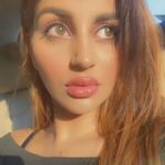 Yaashika Aanand Instagram – Photo dump 🌝💫🍝🏖🗽🛸⛲️🌃