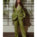 Yami Gautam Instagram – A Thursday L-O-A-D-I-N-G💚

Styling: @alliaalrufai
Styling assisted by: @shubhangini_gupta
Makeup: @krisann.figueiredo.mua
Hair: @bbhiral
Photographer: @haranish.hrf
Photography assisted by : @snedal_gracias
@aayuddhh