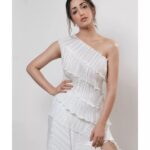 Yami Gautam Instagram - What day is it tomorrow? 🤔 It's A Thursday! 💃💃🔥🔥 Styling: @daphnevalentedesigns @alliaalrufai @shubhangini_gupta @rheasstylecloset Makeup: @krisann.figueiredo.mua Hair: @bbhiral Photographer: @haranish.hrf Photography assisted by : @snedal_gracias @aayuddhh