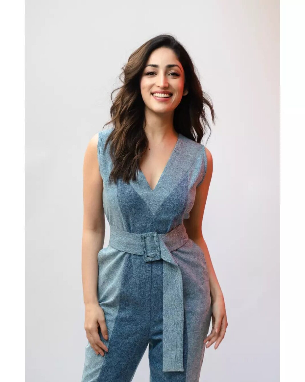 Yami Gautam Instagram - Blue-tiful Stylist : @alliaalrufai @rheasstylecloset Outfit : @mellowdrama_official Makeup: @mitalivakil Hair: @sajzdot Photographer: @haranish.hrf Photography assisted by : @snedal_gracias @aayuddhh