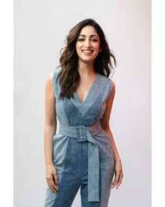 Yami Gautam Instagram - Blue-tiful

Stylist :  @alliaalrufai @rheasstylecloset
Outfit : @mellowdrama_official
Makeup: @mitalivakil
Hair: @sajzdot
Photographer: @haranish.hrf
Photography assisted by : @snedal_gracias
@aayuddhh