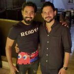 Aari Instagram - Happy Birthday Macha @iamabhinayvaddi Had a Fantastic Time with you all #AbhinayBirthday #HappyTime #PartyTime #Friends #Birthday #Wishes
