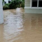 Aaron Aziz Instagram - Kg Melayu Seri Kundang after n during flood. Mereka tidak dapat bantuan kerana terlalu dalam so Kalau ada sesiapa yg ingin bantu boleh hulurkan ke Pertubuhan Kebajikan Journey to Insyirah saya. Maybank Acct 562759690987 20 keluarga perlukan dana utk makanan, alat pembersih dan pakaian. Semoga ALLAH balas jasa Baik anda 100 kali ganda. Jazakhumullah Khayrn