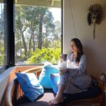 Aarti Chhabria Instagram - “I speak to the trees, my mind floats in the clouds, my heart sings with the wind and my soul immerses itself in the pure beauty of what nature has to offer.” ~ ACB #garamchai #watersedgemargaretriver #nature #bliss #aartichabria #greenery #westernaustralia #perth #margaretriver #barefootluxury #treehugger #aartichabriaquotes #sunday #sundayfunday #sundayvibes #sundaymotivation