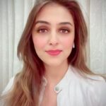 Aarti Chhabria Instagram - A sweet message from the most versatile actress, @aartichabria 🌟Aarti Chabria is one of the finest and versatile actress of the industry. She has acted in many movies like Aawara Pagal Deewana, Tumse Acha Kaun Hai, Shootout at Lokhandwala and many more... 🌟She is not only a finest actress but also a versatile dancer. She has participated in the reality shows such as Jhalak Dikhlaja, Nach Baliye and so on... Also most importantly , she has been a winner 🏆🏆 of Khatron ke Khiladi !!!!! ⭐I feel so happy and wonderful that Aarti herself said beautiful and sweet words for the opening of the studio ( Sahils Dance Troupe). Thank you so much for your sweet words...