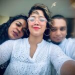 Abhirami Suresh Instagram - Hyderabadil Poyaaal Birthday Marakkumennaaano! Bloody fool. Vegam vaayo. Keralam missed the unofficial vellamkali. Aaa ini next time 😆♥️ jokes apart, birthday wishes to one of my mains #Adi :) @aditya_muzical ♥️