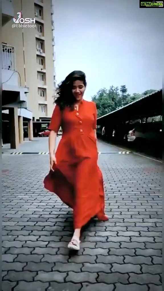Abhirami Suresh Instagram - Low Res Darshana 🥲✨ . @joshapp.malayalam @officialjoshapp . #Darshana #Hrudayam #AbhiramiSuresh #ReelItFeelIt #OkBye