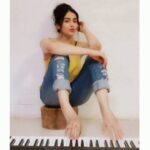 Adah Sharma Instagram - TAG someone and say nothing 🙂 May they always have sunshine in their lives 🤓😁😁 . . . . P.S. suggest more songs to play on the piano 😻 #100YearsOfAdahSharma #adahsharma