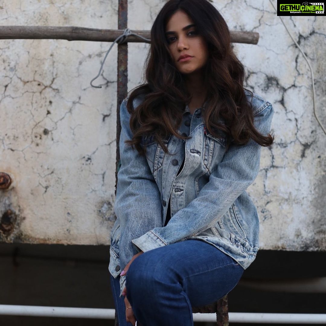 Aditi Sudhir Pohankar Instagram - ~ In love we are lost ~ . . . . . 📸@shubhammandhyanphotography #love #aaditipohankar #me #happy #she #aashram #actorslife #actress #instagood #instafashion #instagram #fashion #fashionstyle #fashionista #beautiful #beauty #beautifulhair #hair #skincare #skincare #only