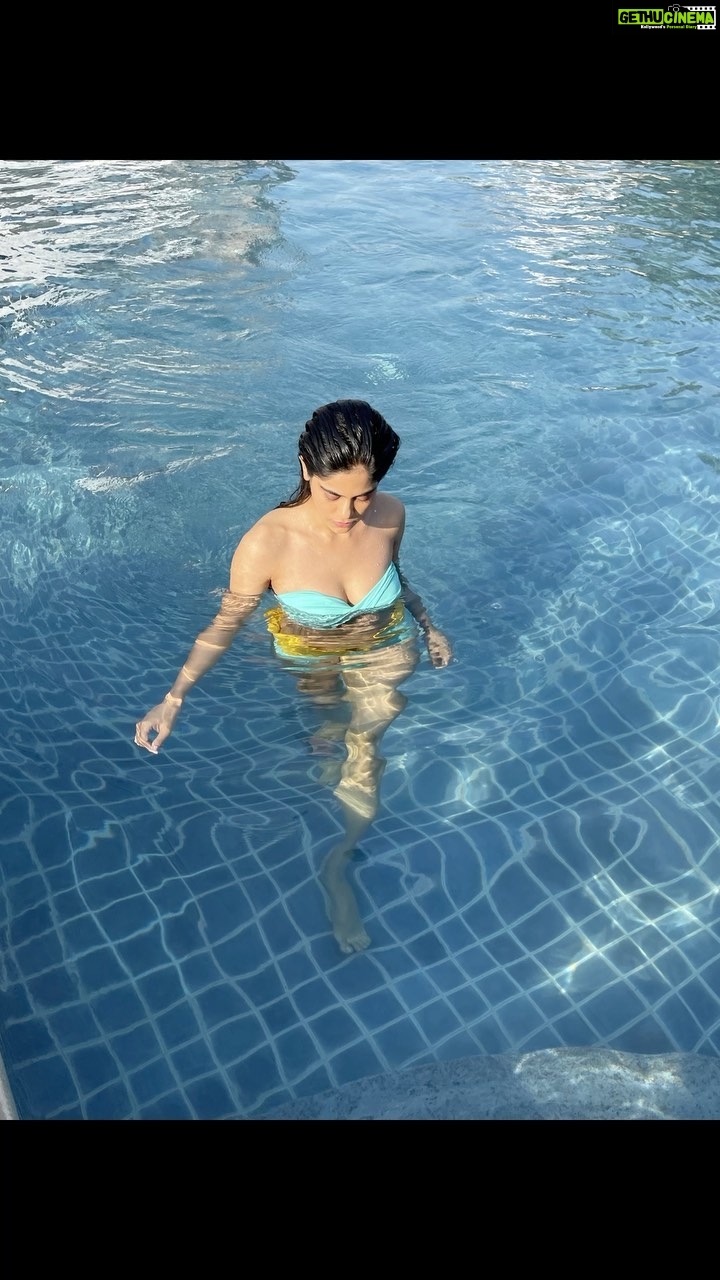 Aditi Sudhir Pohankar Instagram - Beating the summer heat ? Hell yeah ! What’s your summer time get away ? Video @niveditapohankar HMU @khushbusoni06 . . . . . #aaditipohankar #she #aashram #bikini #pool #swimwear #swimming #waterbaby #hotmodel #instagram #instagram #instagood #style #styleinspo #fashion #fashionista
