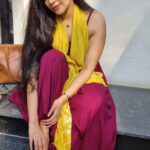Ahana Kumar Instagram - here’s what my soul looks like 🌼 Images Shot by @misspinkshoes_ , my sunshine girl 😘 Bessy Beach
