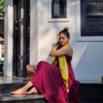 Ahana Kumar Instagram - here’s what my soul looks like 🌼 Images Shot by @misspinkshoes_ , my sunshine girl 😘 Bessy Beach