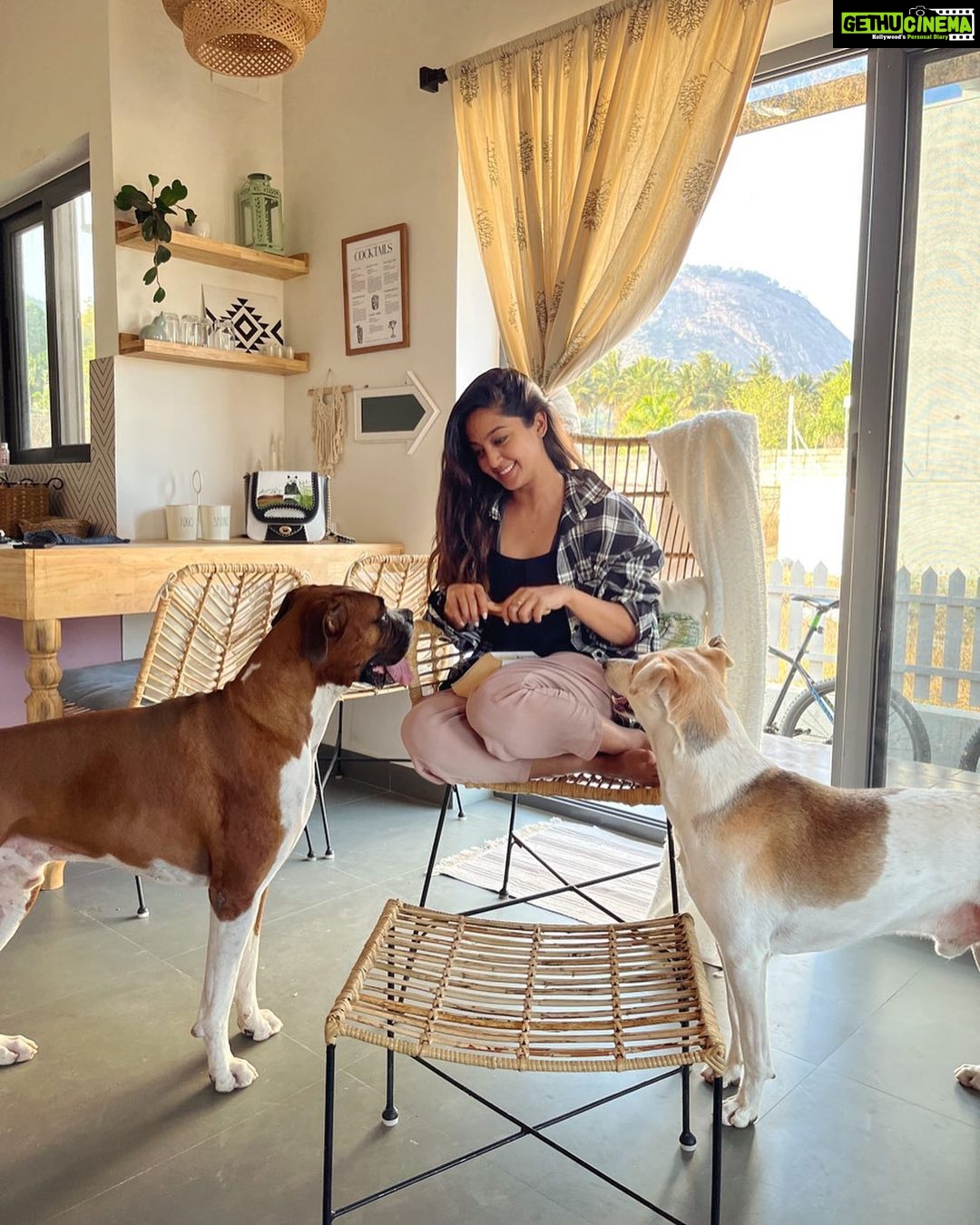 Aindrita Ray Instagram - Yes we just love @theinsideprojectindia for our new home… let’s just stay in!!!! #theinsideprojectindia #canefurniture #furnituredesign #interiordesign #ad