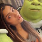 Akanksha Puri Instagram - Shrek mornings 😛❤️ . . #goodmorning #funny #shrek #shrekislove #agarmainbatadun_meredilmeinkya_ #motivation #goodvibes #fun #happy #justforfun #reels #trending #reelitfeelit #reelsinstagram #song #trending #happy #me #beauty #smile #love #beingme #akankshapuri #❤️