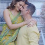 Akshay Kumar Instagram - You may lovingly call him/her baby, baba or even meri jaan :) The names may vary but the language of love is universal. Make your reel for or with your special someone using #MeriJaanMeriJaan and I’ll reshare the best ones. Waiting to see all the love 🥰