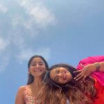 Alia Bhatt Instagram – sister appreciation post 🎈

I love you @shaheenb you make everything better ☀️☀️