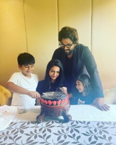 Allu Arjun Instagram - Happy Anniversary Cutie . 11 years of togetherness . 🐶💖❤️🤍🖤 #AAfamily