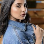 Angana Roy Instagram - To all the things I've lost on you. Picture :@sourav3934 Hair and Make-up: @anupdasmakeup #mondaypost #lp #lostonyou #jeansjacket #nofilter #currentfavorite #song #lookbook #stare #february #artistsoninstagram #endoffeb #photoshoot #shorthair #hairstyle #wakeupandmakeup #mondaynight #lovefromA