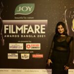 Angana Roy Instagram – About last night.
Filmfare Bangla.

Captured by : @sourav3934
Makeup by : @anupdasmakeup
Styled by : @styleby_tania 

@filmfare 

#filmfare #filmfareawards #ootd #ladyinblack The Westin Kolkata