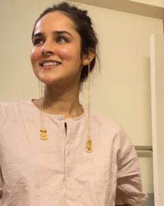 Angira Dhar Instagram - Herath Mubarak 🌼