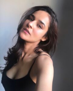 Angira Dhar Instagram - When you want to be photographed.. but also not …