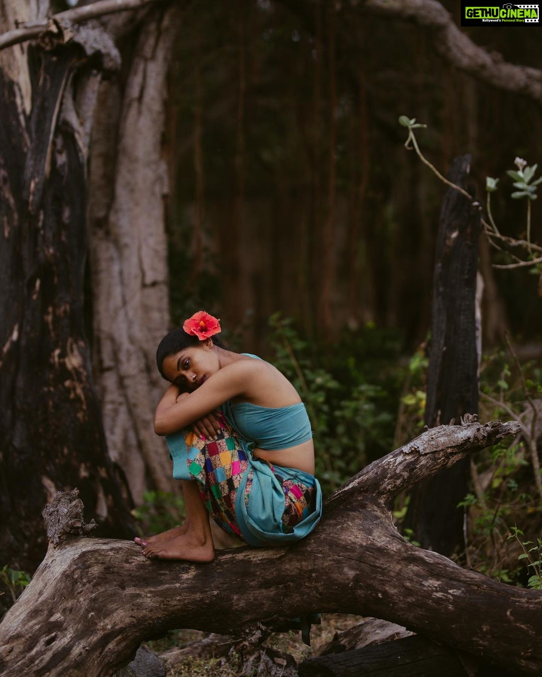 Anjali Patil - 5.3K Likes - On the very early morning we all walked inside the forest.
I slowly transformed, navigating through thorns and whispering with the trees, sky and birds while @aishwaryashok captured magic in each frame.
For me,
Van Gogh / Irusaayi / Vaanvil are fragile and strong, real and magical, fire and water at the same time!
@kuthiraivaalthefilm is running in theatres with overwhelming reviews from the critics and audience.
Forever grateful for this magical moment!
@yaazhifilms @kuthiraivaalthefilm
Ideated by : @aishwaryashok
Costume Design : Datcha dayal
Styling: @binita_ramanathan
Dop : @haya_dp
Yaazhi Team :
@aravindnaga.nft @m0shuu
@palaniappan_kathir