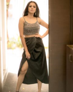 Anjana Rangan Instagram - Outfit : @sameenasofficial Accessories : @rimliboutique Makeup : @bhavani_makeup_artistry Hair : @vanitha_makeover Shot by my fav @camerasenthil Location facilitated by @rrajeshananda