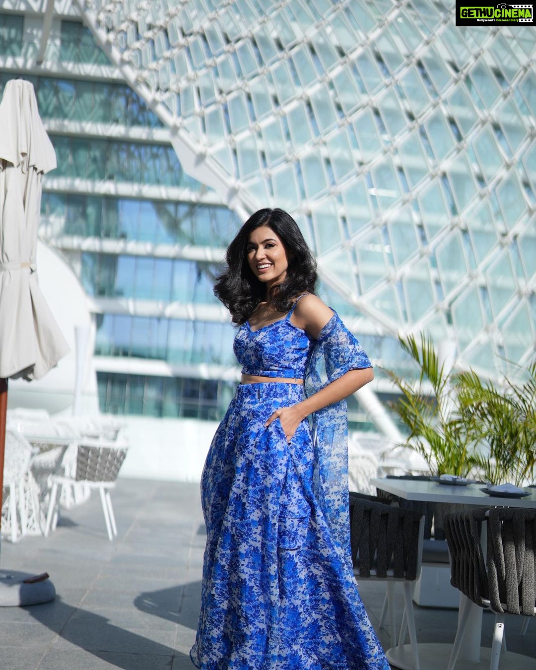 Anju Kurian Instagram - SunKissed 🌞💋/ Sunburn 🌞🔥??? ✨ ✨ ✨ 📸- @fazil3 👗- @arsignatureofficial 🏨- @wabudhabi #instapost #sunkissed #sunburn #photoshoot #traveller #wanderlust #summervibes #eveningdress #whotel #justories #1111 #dailyinsta #postoftheday #ootd #sunnyday #summercollection #loveyou W Hotel