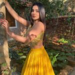 Ankitta Sharma Instagram – 🌻💛

Wearing: @neerusindia 
Styled by: @nehaadhvikmahajan
MUA: @sonugupta9588