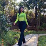 Ankitta Sharma Instagram - 𝙞𝙩 𝙬𝙖𝙨 𝙖𝙡𝙡 𝙖 𝙣𝙚𝙤𝙣 𝙙𝙧𝙚𝙖𝙢.. 💚